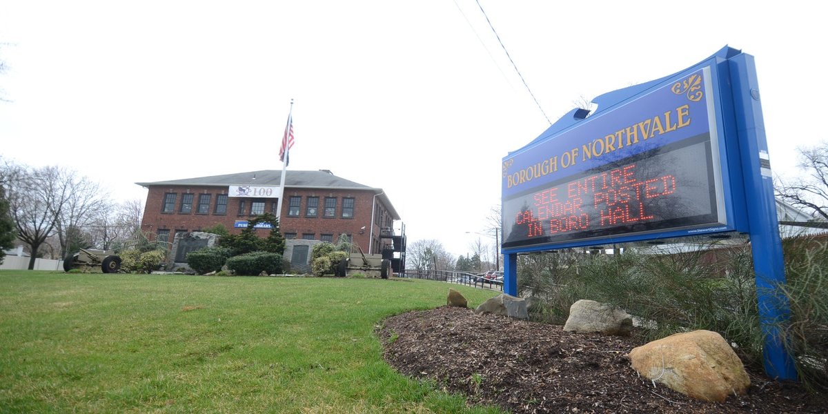 Northvale Center, NJ - Northvale NJ teen saved by 'heroic' nurse, coach in medical emergency